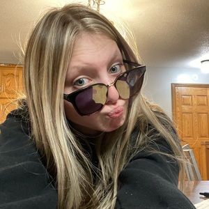 Meet your Posher, Heather